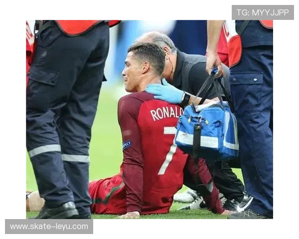 足球十大悲情时刻回顾 球星们那些难以忘怀的泪水与遗憾