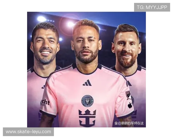 足球之星的传奇之路：从草根到巅峰的拼搏与荣耀